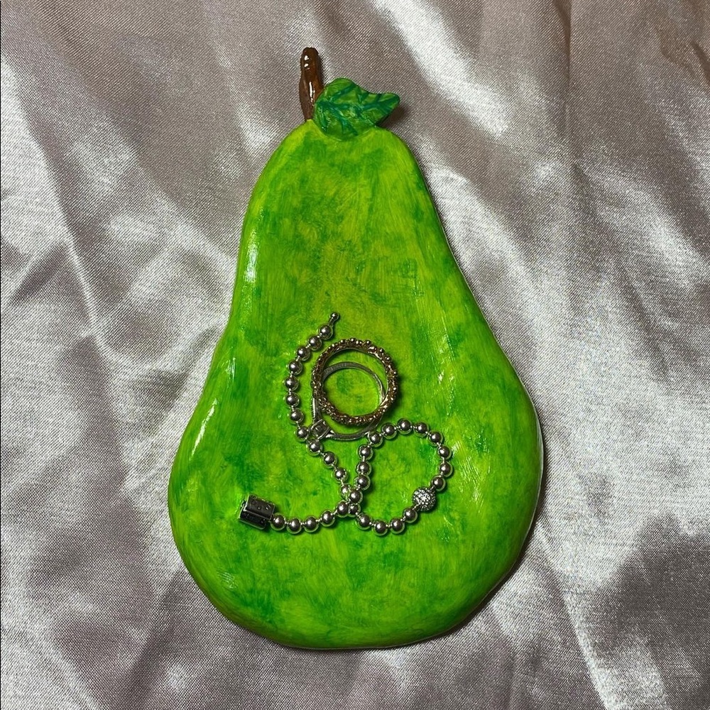 pear jewelry holder